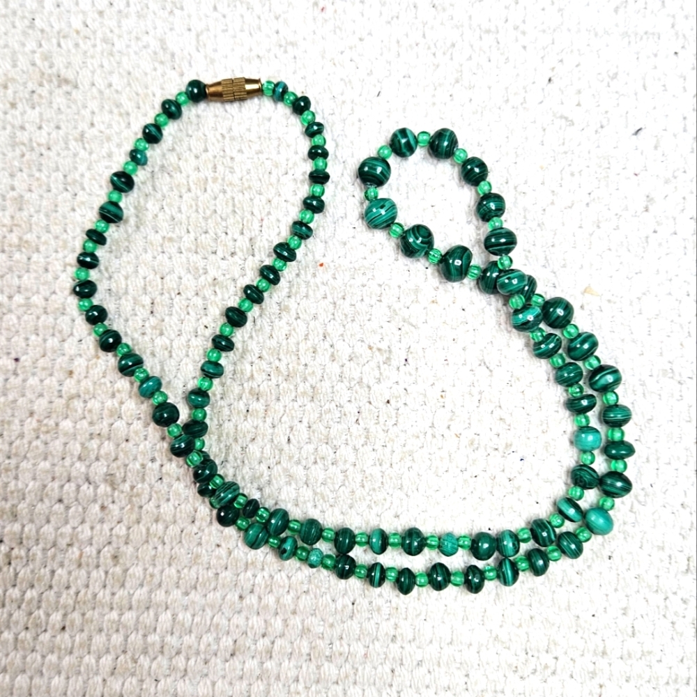 Vintage glass and stone necklace
